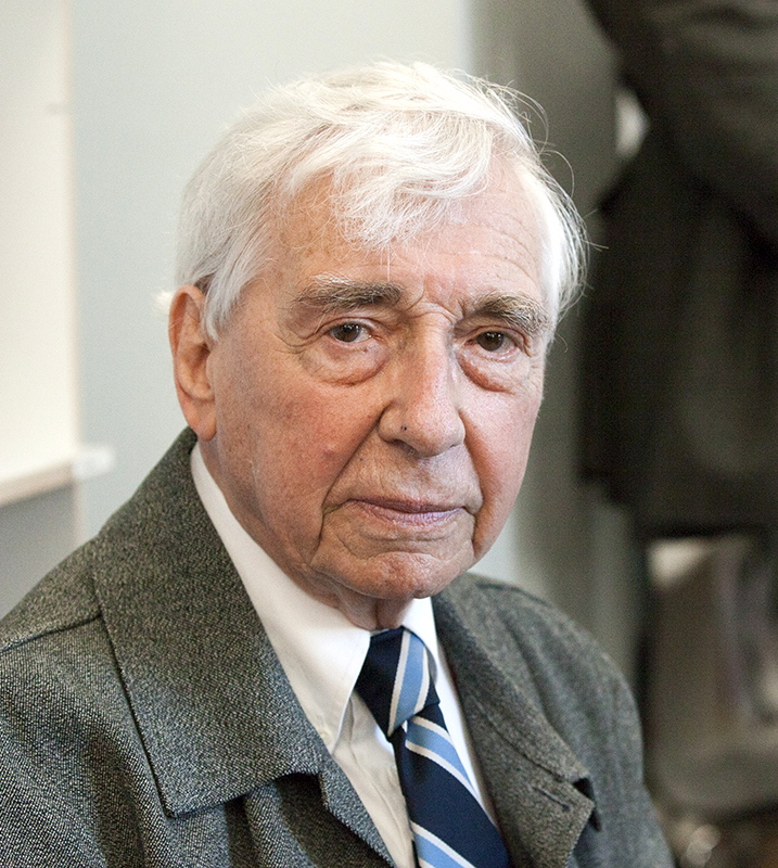Arno J. Mayer